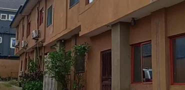 4 set of 3 bedroom duplex.